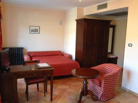 Hotel Barolo