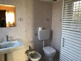 La Rosa Tra Le Vigne