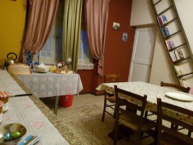 La Rosa Tra Le Vigne