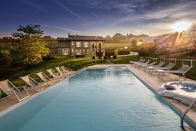 Casale Dell'acero Rosso 10 Emma Villas