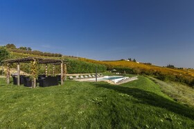 Casale Dell'acero Rosso 10 Emma Villas