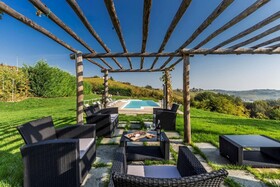 Casale Dell'acero Rosso 10 Emma Villas