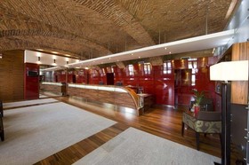 Jet Hotel