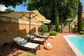 Villa Truffle