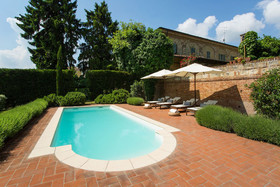 Villa Truffle
