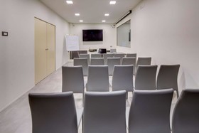 La Villa, Sure Hotel Collection by Best Western