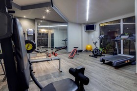 La Villa, Sure Hotel Collection by Best Western