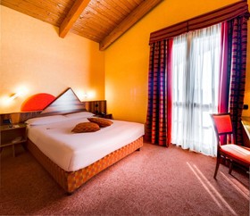 La Villa, Sure Hotel Collection by Best Western