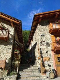 Albergo Diffuso La Marmu