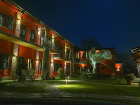 Le Serre Suites & Apartments