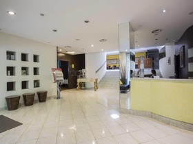 Aston Hotel