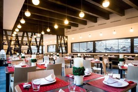 Mirtillo Rosso Family Hotel