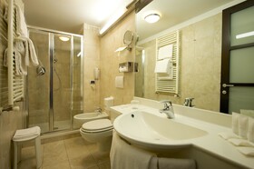 Best Western Crystal Palace Hotel
