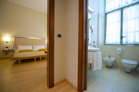 Best Western Crystal Palace Hotel