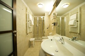 Best Western Crystal Palace Hotel