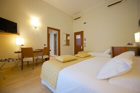 Best Western Crystal Palace Hotel