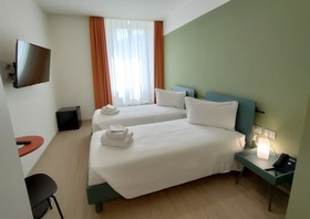 Camplus Guest Bernini - Casa Per Ferie