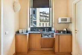 Dynasty Suites Downtown Apartments