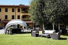 Jet Hotel