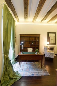 Porta Palace Apartments