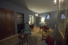 Porta Palace Apartments