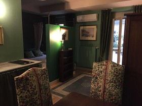 Porta Palace Apartments