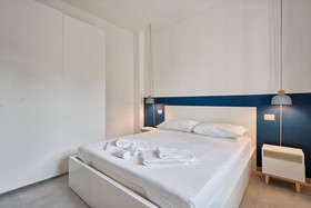 Urban House Carducci - Apartments