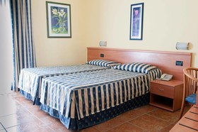 Blue Ribbon Hotel