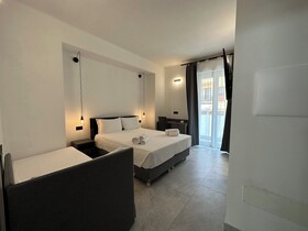 Dolmen Guest House