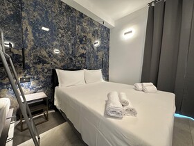 Dolmen Guest House