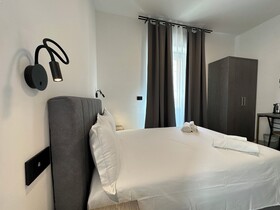 Dolmen Guest House