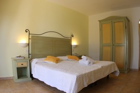 Hotel Pedra Santa