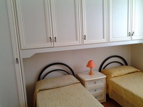 Bed and Breakfast Domo De Resteblas