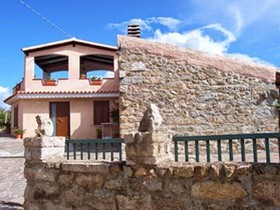 Bed and Breakfast Domo De Resteblas