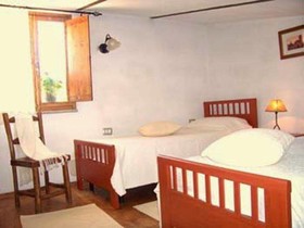 Bed and Breakfast Domo De Resteblas