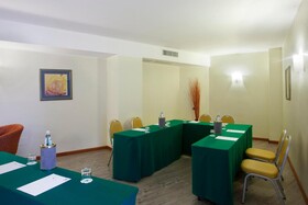 Holiday Inn Cagliari