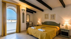 Cala Di Seta
