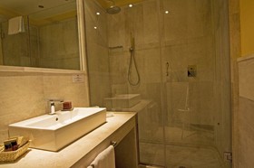 Nichotel