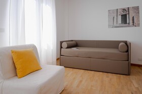 Mistral 2