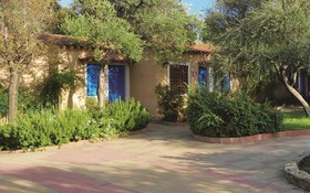 Bungalow Club Village