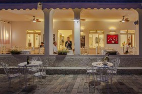 Hotel Sandalyon