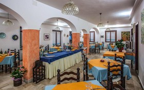 Hotel Sandalyon