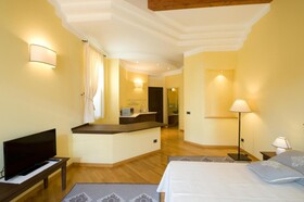 Piazza Azuni 18 Guest House