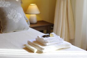 Piazza Azuni 18 Guest House