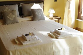 Piazza Azuni 18 Guest House