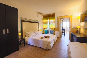 UNAHOTELS Club Ancora
