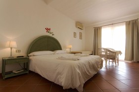 Le Bouganville