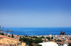 Pupi Catania Etna B&B