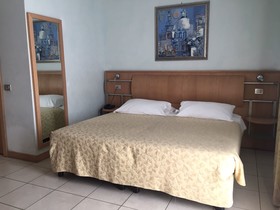 Marina Palace Hotel & Congress Hall