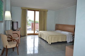 Marina Palace Hotel & Congress Hall